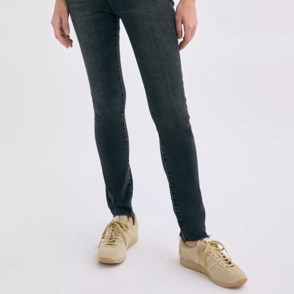 *SOLD* DENIM FORUM | Aritzia Lola High Rise Skinny | 26W 30L - Picture 5 of 10